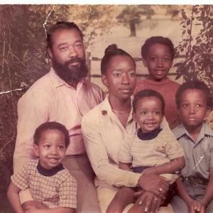 Meet your Posher, Annie